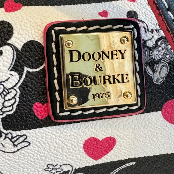 Dooney & Bourke Disney Sweethearts - 2014 Mickey and Minnie Small Barrel… - Picture 2 of 15